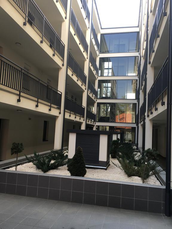 Belle Casa 24 Apartamento Debrecen Exterior foto
